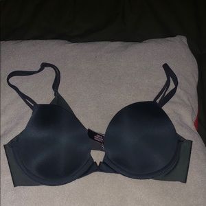 victoria secret push-up bra.